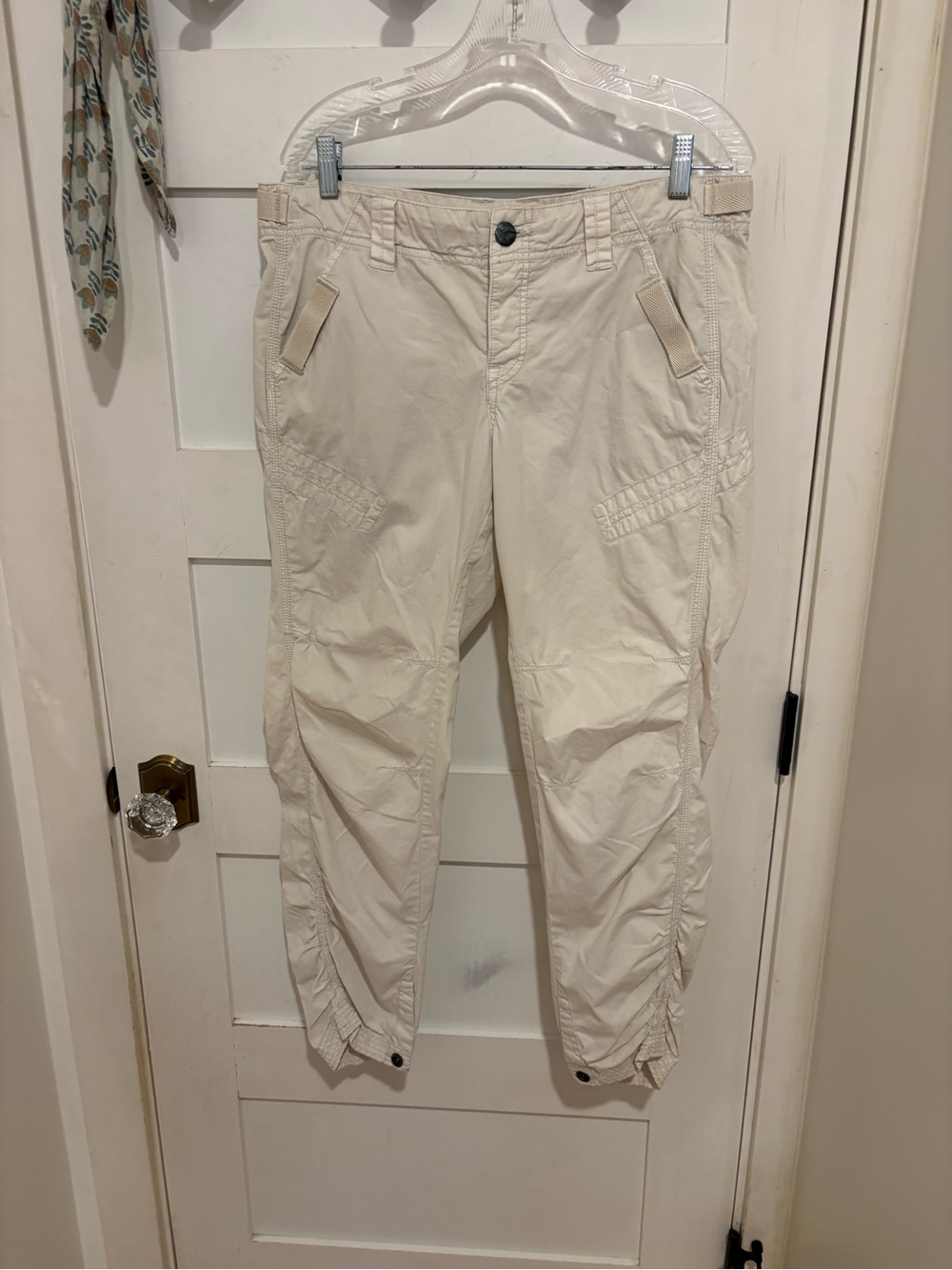 We The Free Cream Hiking Pants 100% cotton